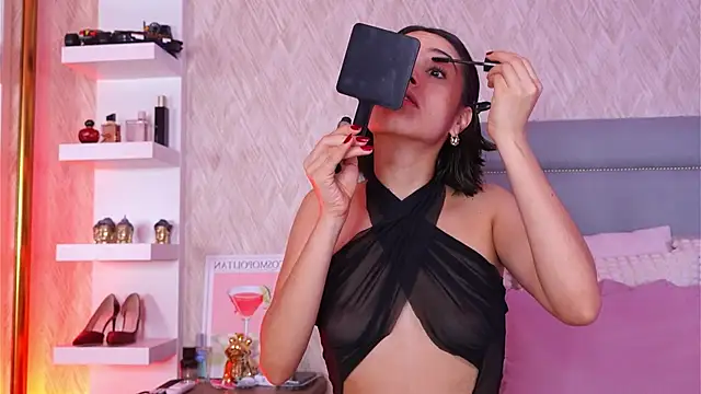 Sofy Bradd online show from 12/15/25, 07:58