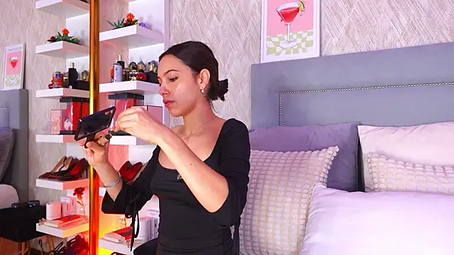 Sofy Bradd online show from 02/21/26, 07:32