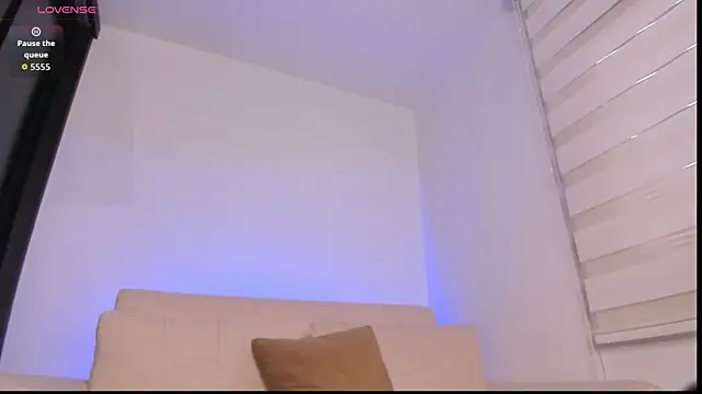 arianna 000 online show from 12/18/25, 01:37