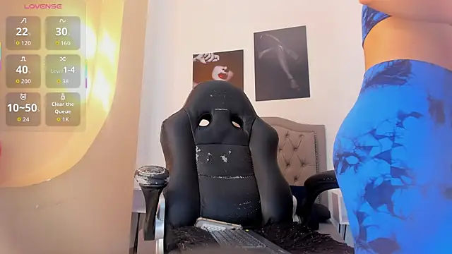 arianna 000 online show from 10/21/25, 01:32