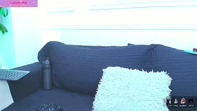 Daisy Price online show from 11/18/25, 11:13