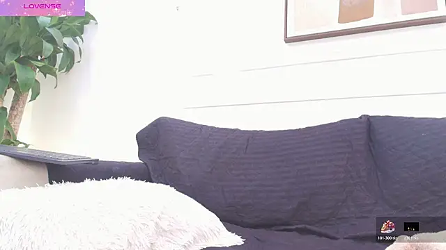 Snapshot of Daisy_Price chatting on 01/05/26, 05:27 Daisy Price online show from 01/05/26, 05:27