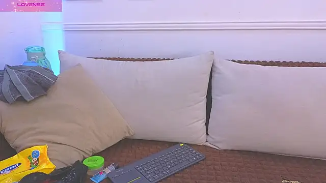 Daisy Price online show from 04/04/26, 10:33