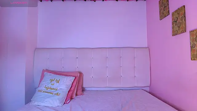 lilyth bloom online show from 02/06/26, 12:45