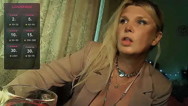 TsPostophere online show from 10/15/25, 09:06