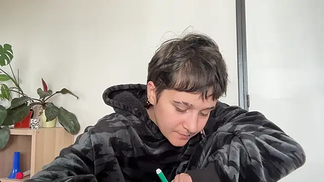 NIQUE TARAXX online show from 09/22/25, 11:27