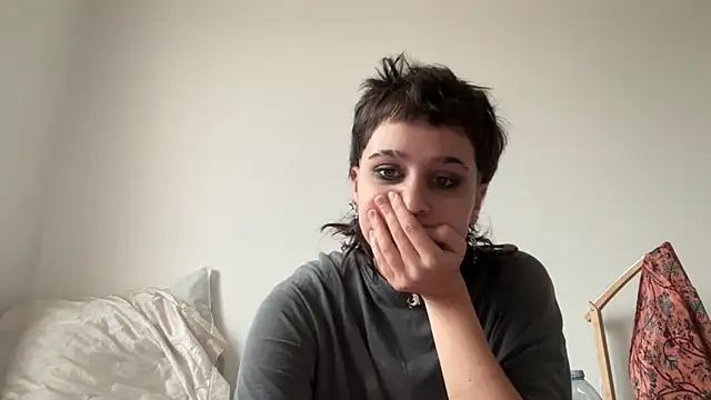 NIQUE TARAXX online show from 10/04/25, 02:07