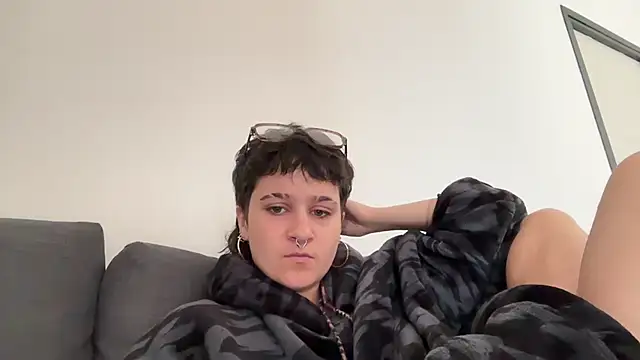 NIQUE TARAXX online show from 09/21/25, 11:26