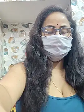 nisha 1110 online show from 03/18/26, 05:58