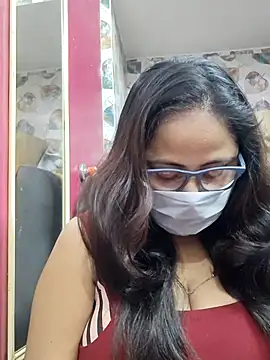 nisha 1110 online show from 11/19/25, 06:08