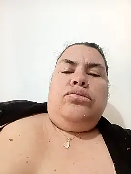 yaneth  online show from 10/17/25, 01:13