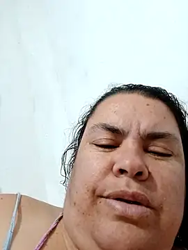 yaneth  online show from 11/15/25, 10:47