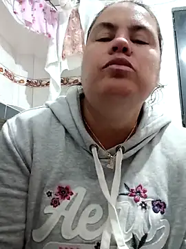 yaneth  online show from 10/19/25, 11:18