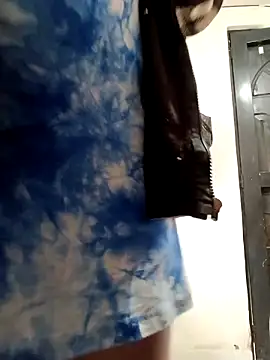 yaneth  online show from 11/05/25, 01:47