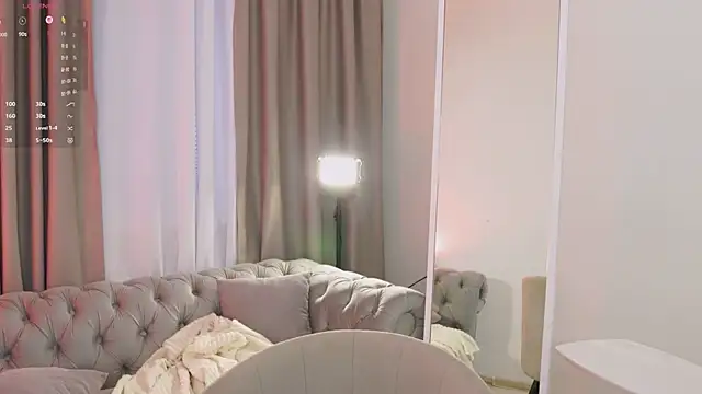 LeelooYolo online show from 05/04/26, 03:37