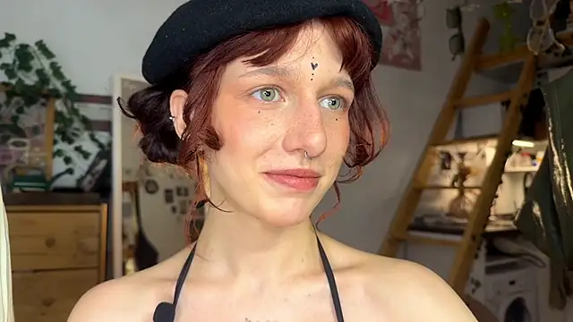 LeelooYolo online show from 05/23/26, 03:11