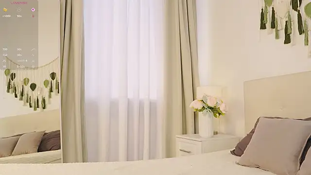 LeelooYolo online show from 05/10/26, 03:47