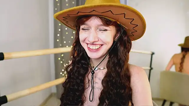 LeelooYolo online show from 12/13/25, 08:04