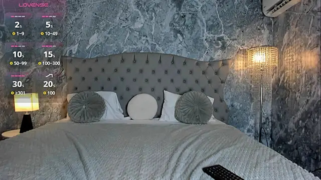 Snapshot of Bambi_cutee chatting on 11/16/25, 11:59 Bambi cutee online show from 11/16/25, 11:59