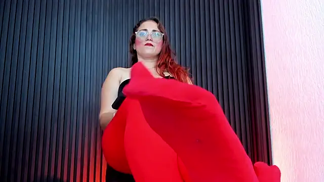 MissKathyfox online show from 12/05/25, 06:06