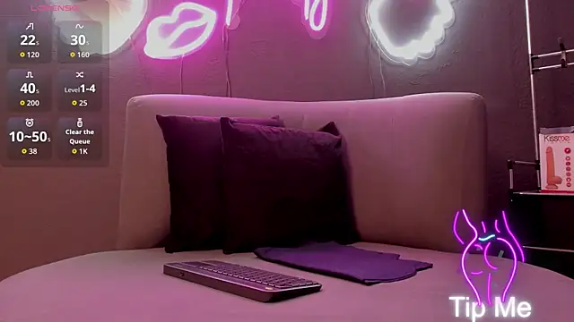 MissKathyfox online show from 10/10/25, 08:53