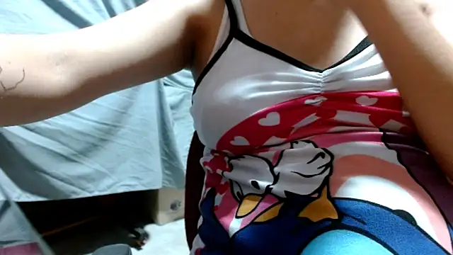 charlothee12 online show from 04/15/26, 01:22