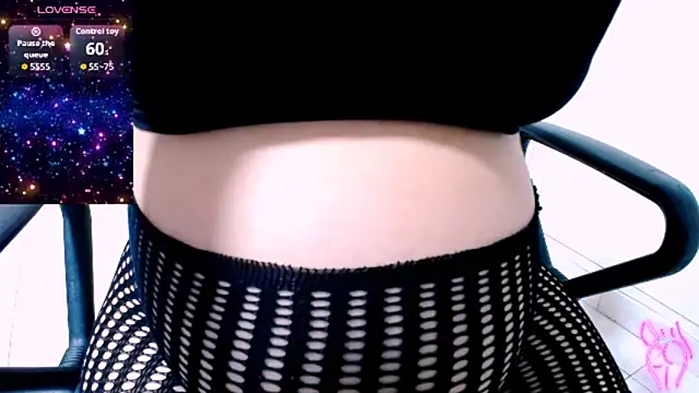 charlothee12 online show from 10/29/25, 12:42