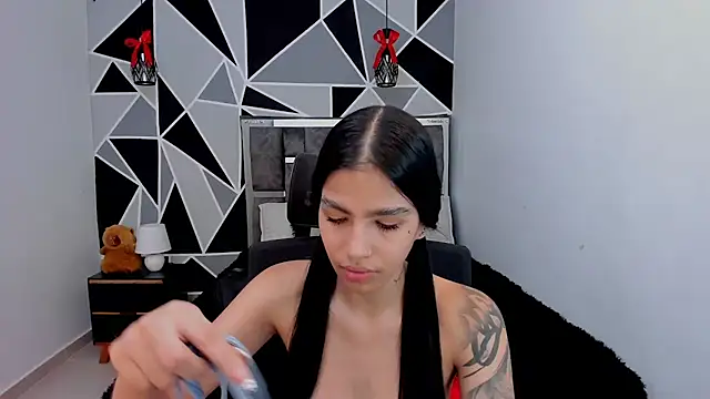 valeria-duarte online show from 03/10/26, 07:51