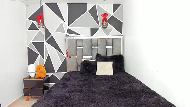 valeria-duarte online show from 05/05/26, 07:39