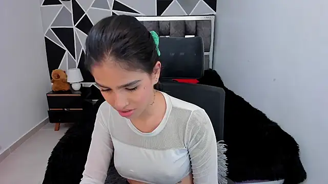 valeria-duarte online show from 03/12/26, 08:13