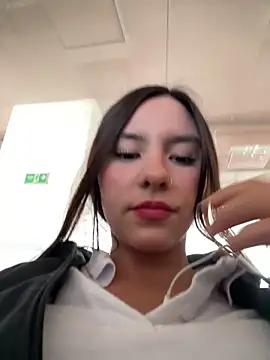 Katie rawwww online show from 10/24/25, 03:33