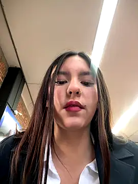 Katie rawwww online show from 11/04/25, 01:26