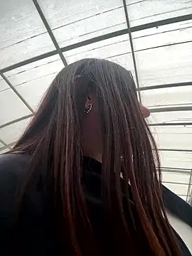 Katie rawwww online show from 11/28/25, 01:44