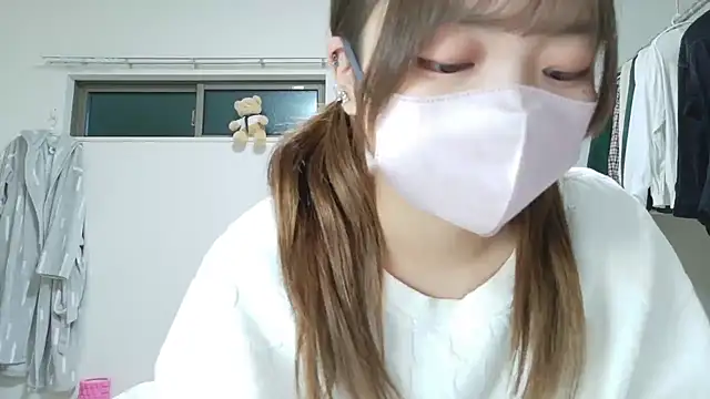 azukichan  online show from 11/14/25, 05:16