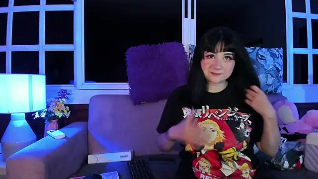 Snapshot of harimoon1 chatting on 10/18/25, 03:30 harimoon1 online show from 10/18/25, 03:30