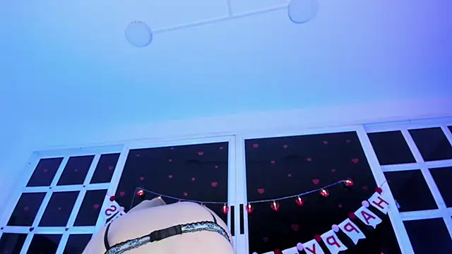 Snapshot of harimoon1 chatting on 02/13/26, 03:28 harimoon1 online show from 02/13/26, 03:28