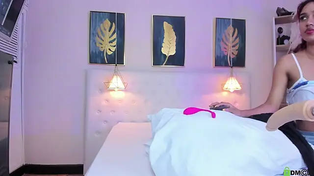 Cinnamon Star online show from 09/24/25, 12:22