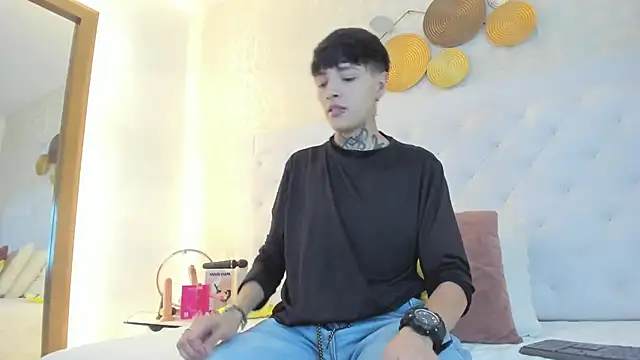 Snapshot of b3k_afrodict chatting on 02/10/26, 03:05 b3k afrodict online show from 02/10/26, 03:05