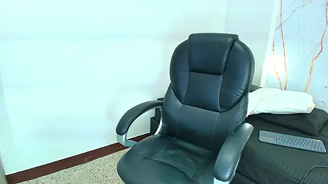 Karla hilton1 online show from 02/12/26, 11:43