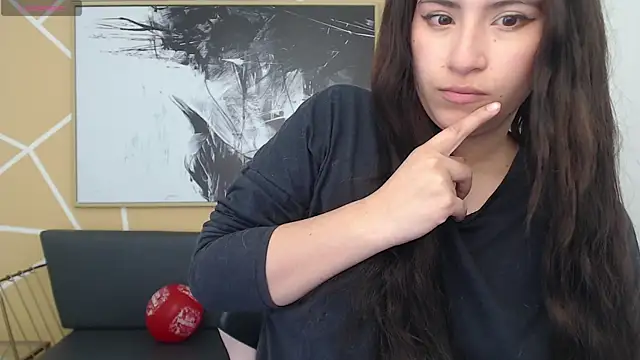 olivia russo  online show from 12/16/25, 08:02