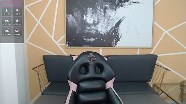 olivia russo  online show from 11/24/25, 08:09