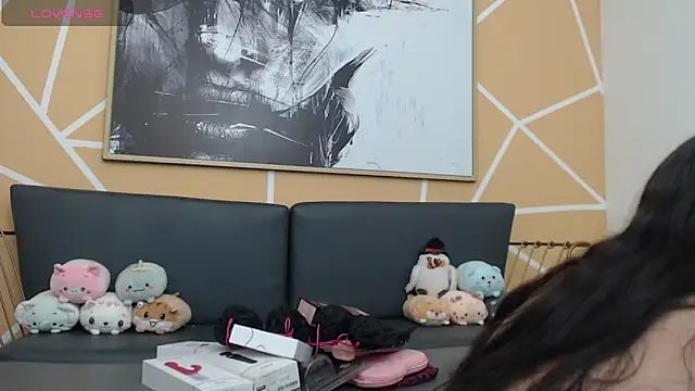 olivia russo  online show from 10/18/25, 08:11