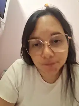 Snapshot of Nicollevega888 chatting on 10/11/25, 02:45 Nicollevega888 online show from 10/11/25, 02:45