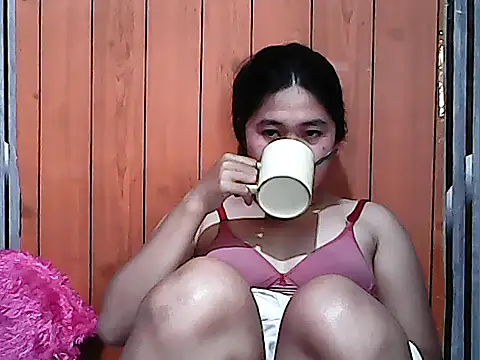 Snapshot of Hydra21 chatting on 03/05/26, 11:21 Hydra21 online show from 03/05/26, 11:21