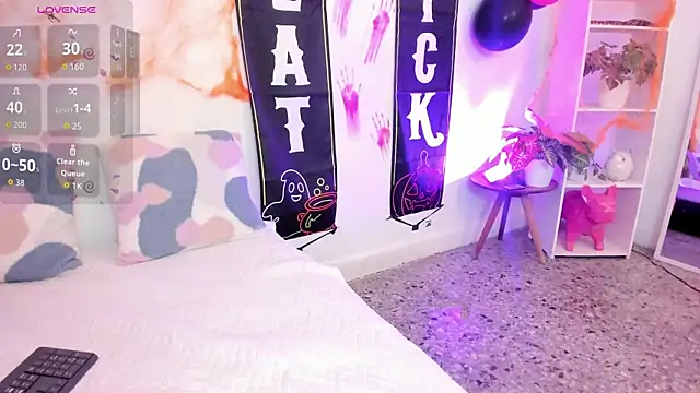 yunna7 online show from 10/30/25, 11:30