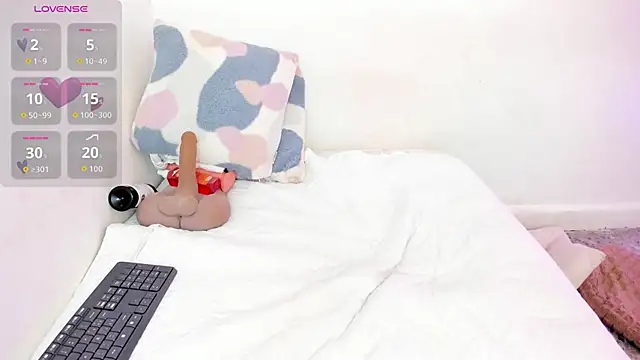 yunna7 online show from 10/08/25, 03:13