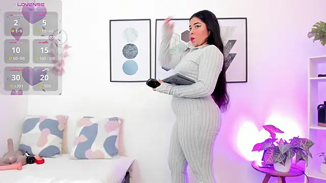 yunna7 online show from 09/30/25, 11:27