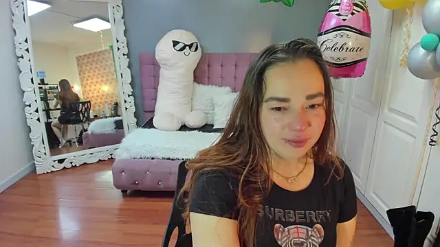 Tammy parker  online show from 10/01/25, 03:00