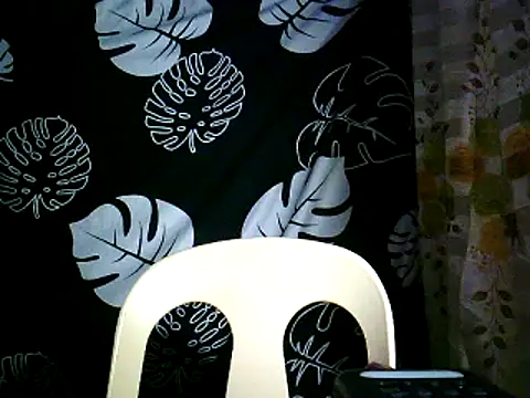 yuana25 online show from 10/16/25, 08:33