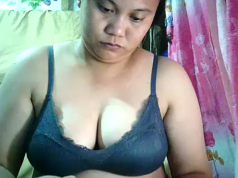 yuana25 online show from 02/07/26, 11:07